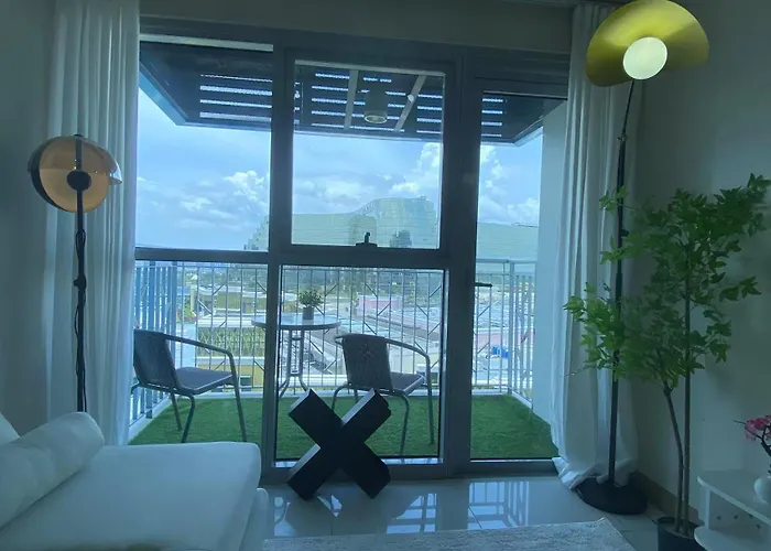 Modern Boutique Spacious Ment Near Airport Okada Solaire Moa Manila